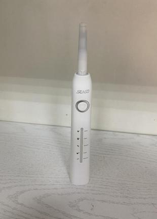 Б/у звуковая зубная щетка  seago sg-958