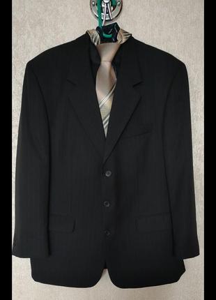 Продам мужской костюм р44 аrtistik чехия