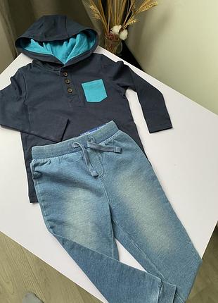 Кофта с капюшоном