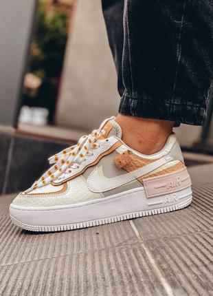Прекрасні лімітовані жіночі кросівки React nike Low Retro Sun Club Multi W 1 білі