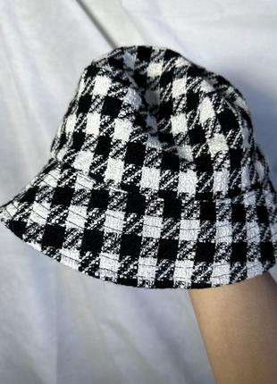 Черно-белая панамка кепка в клеточку гусиная лапка8 фото