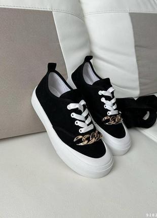 Стильні жіночі кеди на платформі