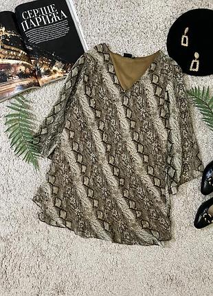 Шифонова блуза в зміїний принт з рукавами кльош №119/41