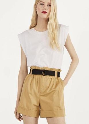 Шорты песочного цвета bershka xs