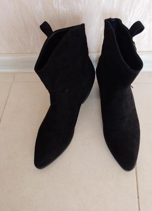 Классные новые сапожочки 37 размера