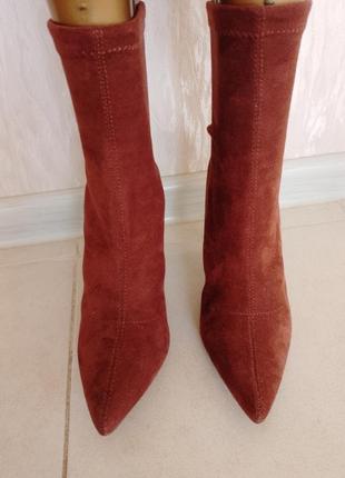 Акція!!!!  класні ботинки чулок 37