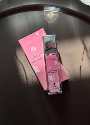 Парфуми - bath&body works strawberry snowflakes