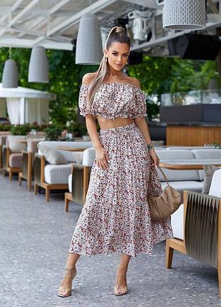 Стильний літній костюм: топ + спідниця юбка