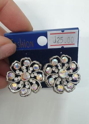 Сережки з квіточкою