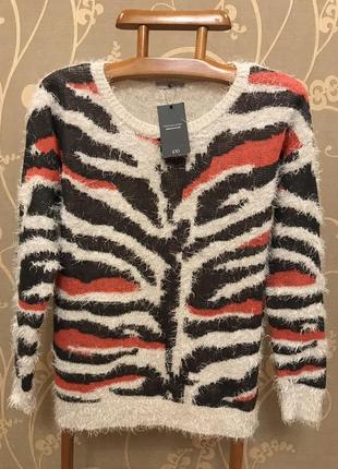 Нереально красивый и стильный брендовый вязаный свитерок.