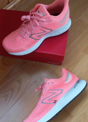 Персикові кросівки new balance