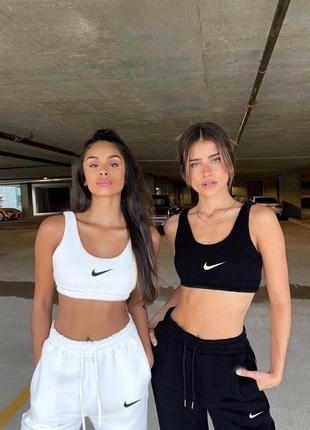 Базовый спортивный костюм с топом с лого nike