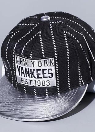 Детская кепка снепбек yankees с прямым козырьком