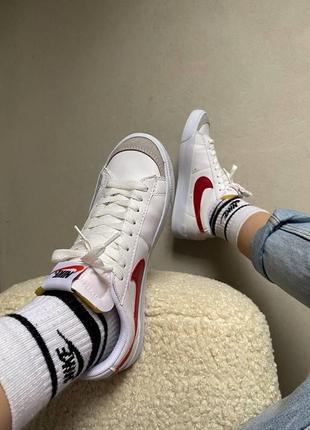 Женские кроссовки nike blazer low5 фото