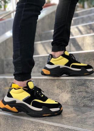 Жіночі кросівки balenciaga triple s 2.0