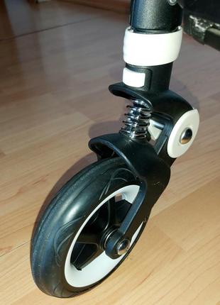 Самая лучшая прогулочная коляска bugaboo bee5 шасси black