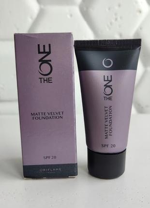 Стойкая матируюшая тональная  основа под макияж oriflame matte velvet everlasting oriflame 
фарфоровый  porcelain 31587 the one орифлейм