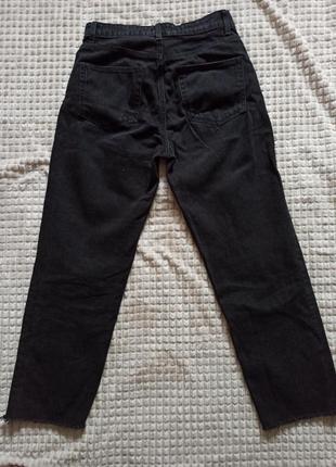 Темно серые прямые джинсы, необработанный низ4 фото