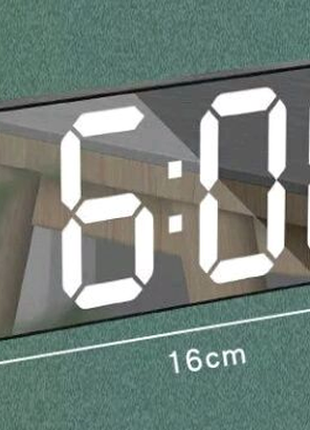 Цифровий будильник с большим зеркальным светодиодным дисплеем7 фото