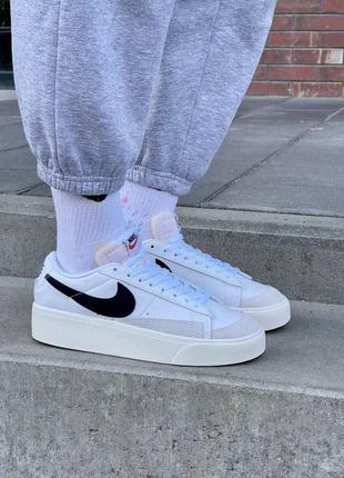 Женские кроссовки nike blazer low platform7 фото