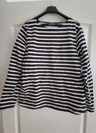 Футболка у синьо-білу смужку, розмір м.