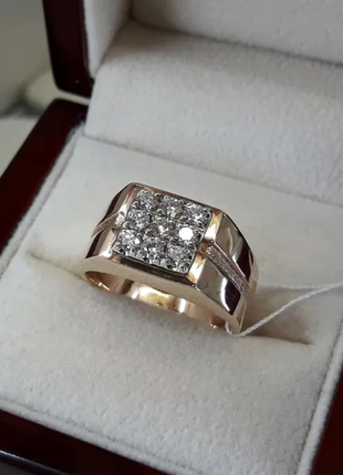 Чоловічий золотий перстень печатка з діамантами