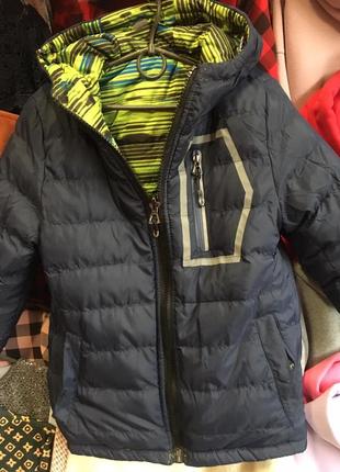 Нова двохстороння куртка на хлопчика2 фото
