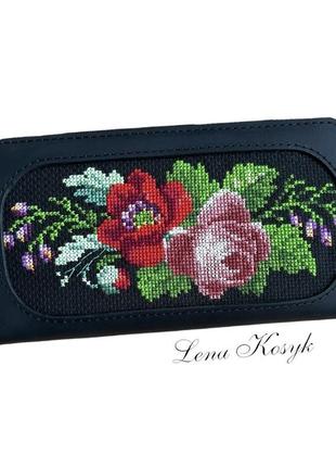 Шкіряний жіночий гаманець з вишивкою ручної роботи1 фото