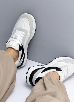 Зручні кросівки дівчачі світлі білі вставки сірого, міксові, в доступній ціні 36,37,39,40,41,388 фото
