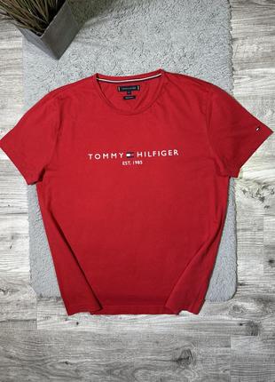 Оригінальна, спортивна футболка від бренду “tommy hilfiger”