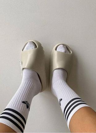 Сланці yeezy slide bone white4 фото