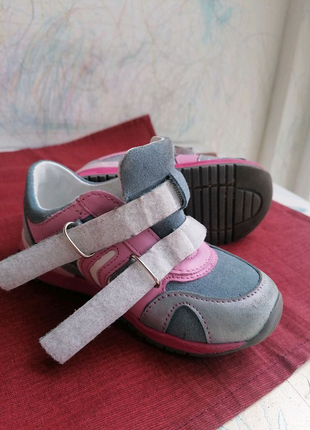Кросівки для дівчинки на весну/осінь8 фото