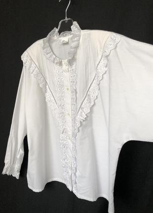 Белая кружевная блузка винтаж рукав летучая мышь пышный баварская блуза воротник стойка кокетка подплечики5 фото