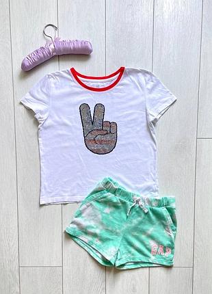 Костюм на девочку gap шорты и футболка