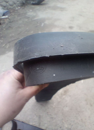 Решотки переднього бампера skoda roomster