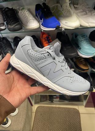 Оригінальні жіночі кросівки new balance