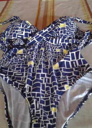 Продам новый купальник