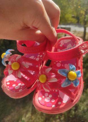 Гумові босоніжки 3