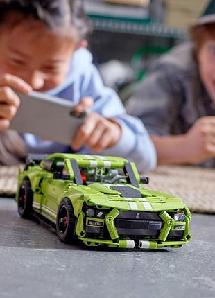 Lego technic ford mustang shelby gt500 42138 5