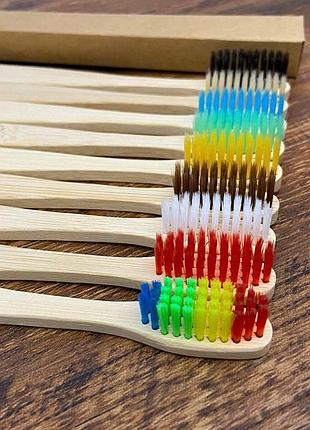 Бамбукова зубна щітка