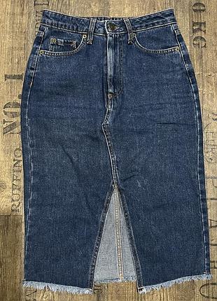 Жіноча спідниця