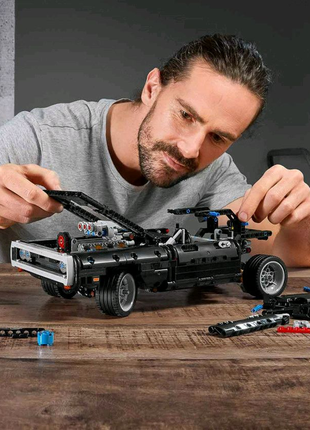 Lego technic dom's dodge charger 421117 фото