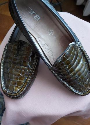 Мокасини жіночі 7 1/5.