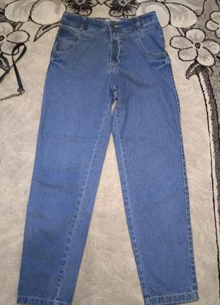Джинси мом