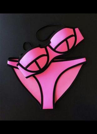 Купальник ярко розовый