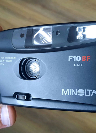 Фотоапарат minolta