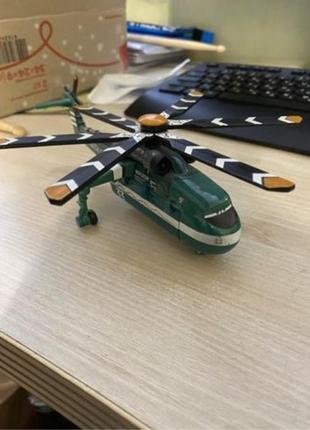 Іграшковий гелікоптер