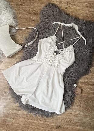 Стильний вишуканий мереживний комбінезон ромпер