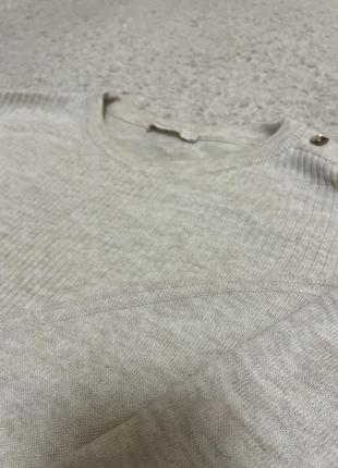 Кофта женская молочного цвета