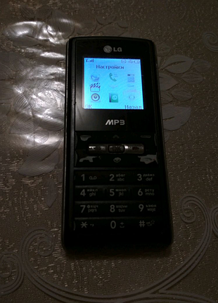 Телефон lg kp 110